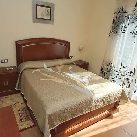 Arenda Pino Alto Martin 18 Miami Playa